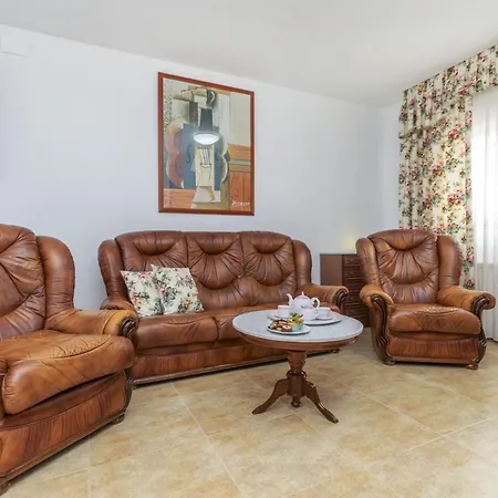 Capricho By Interhome Puigventos